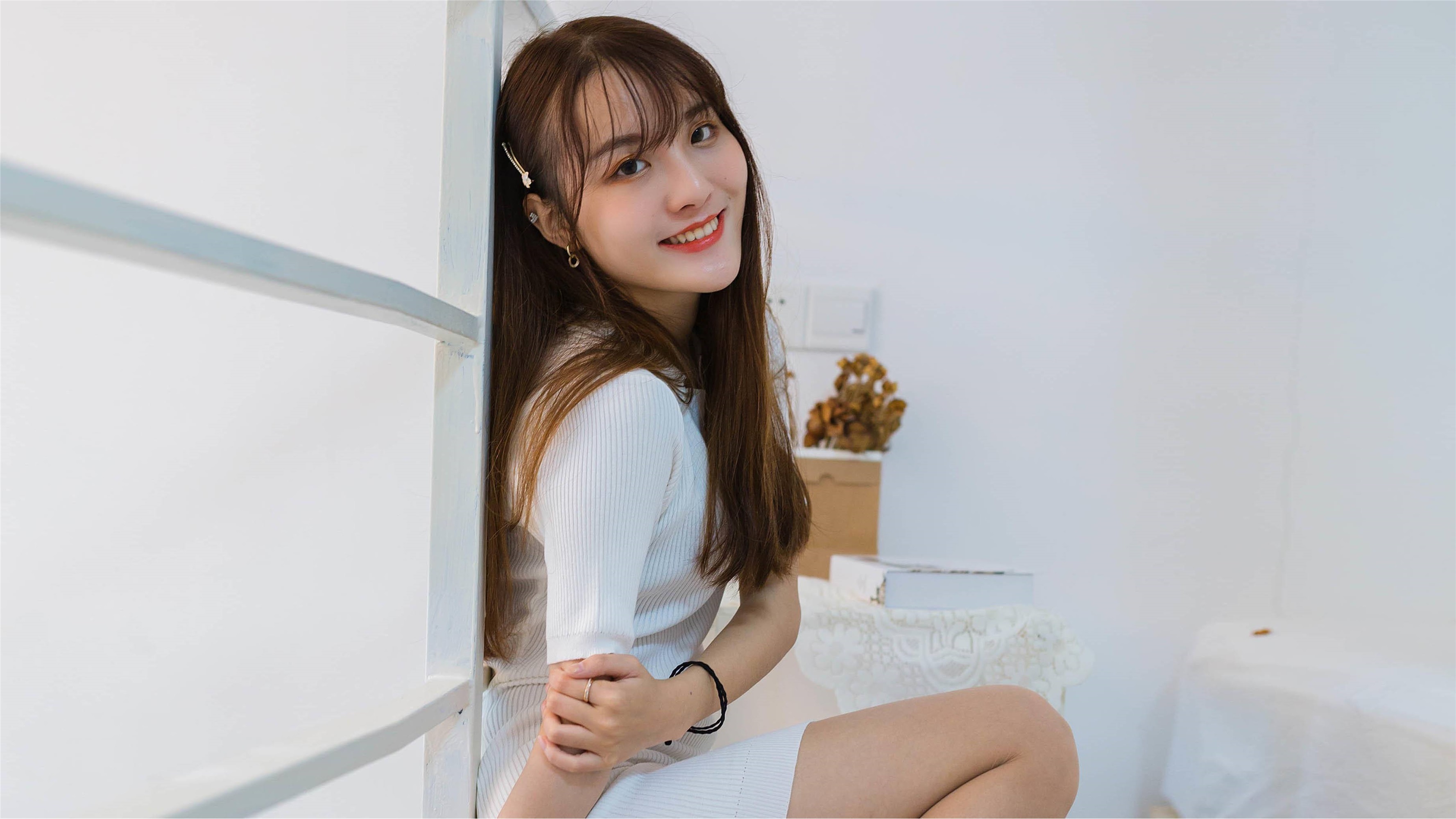 IESS异思趣向 - 模特：婉苹《自愈系白色玫瑰》